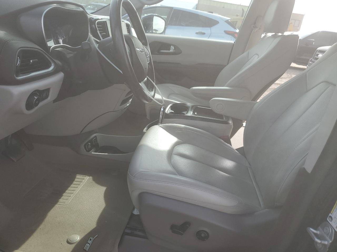 2021 Chrysler Pacifica Touring L VIN: 2C4RC1BG7MR596802 Lot: 90267885