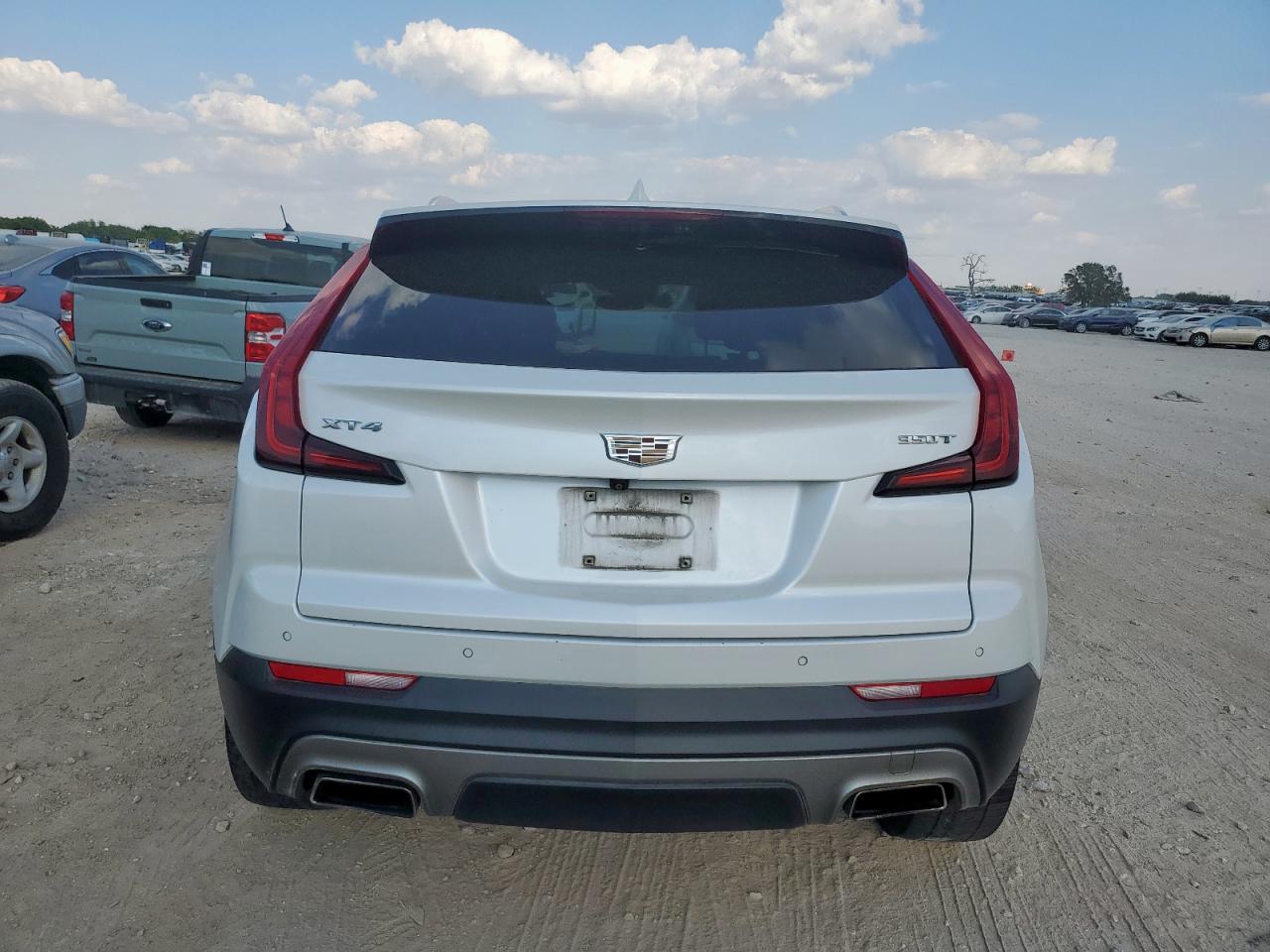 2022 Cadillac Xt4 Premium Luxury VIN: 1GYFZCR40NF105398 Lot: 85189695