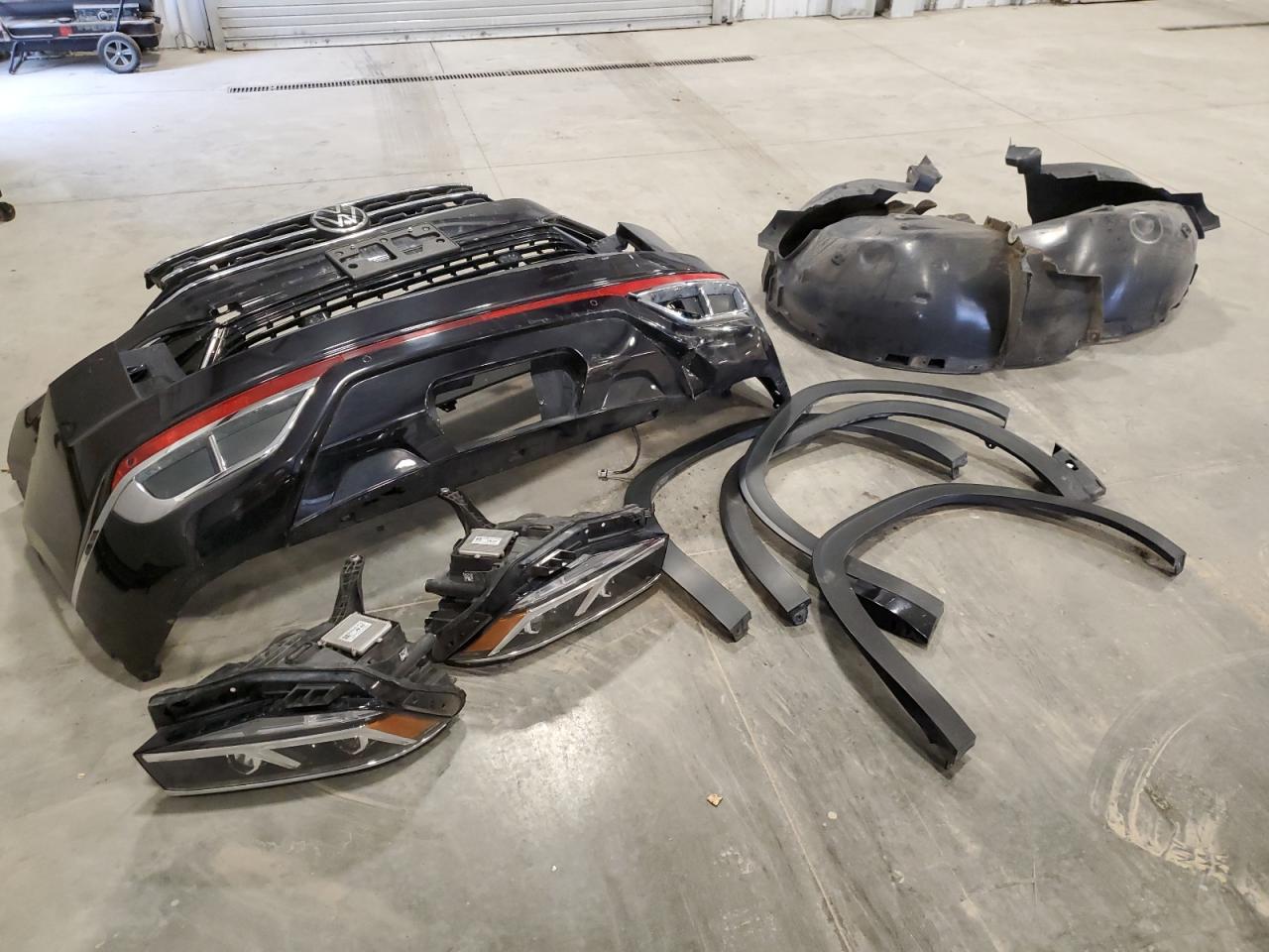 2022 Volkswagen Atlas Cross Sport Sel R-Line VIN: 1V2SE2CA3NC216035 Lot: 90310675