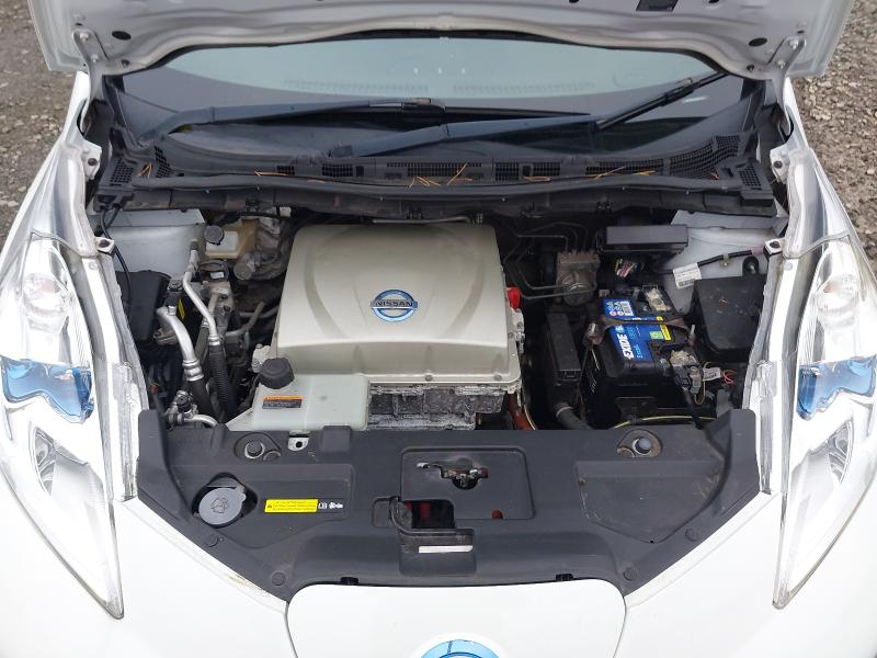 2014 NISSAN LEAF TEKNA 