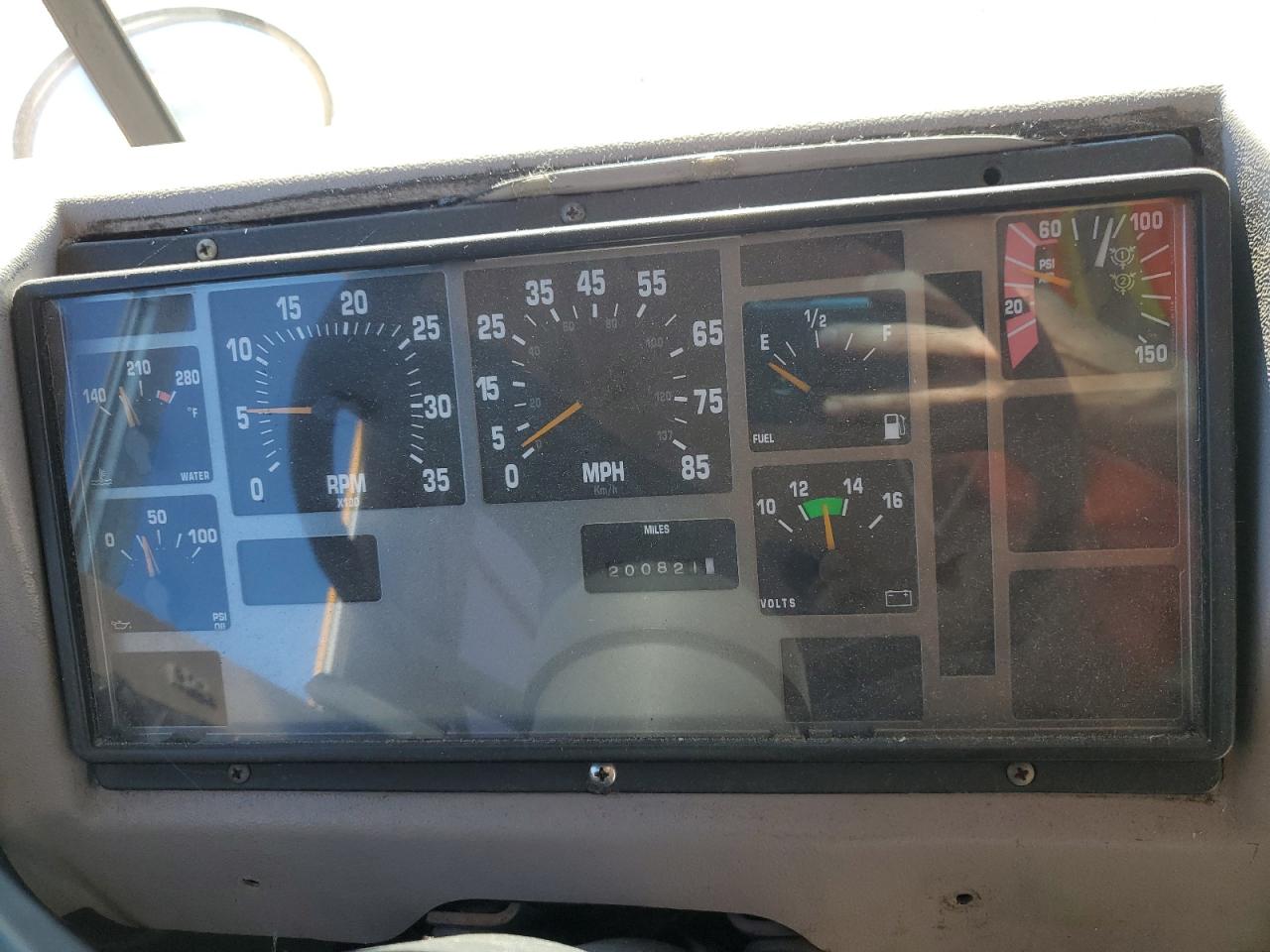 2000 International 3000 3000 VIN: 1HVBJABNXYA928290 Lot: 86678695