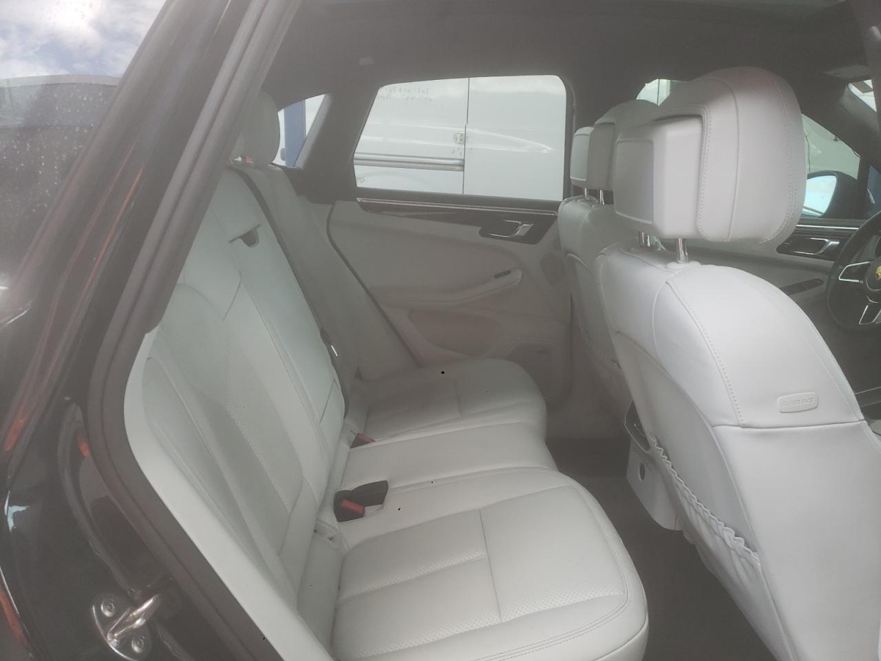 2018 Porsche Macan S VIN: WP1AB2A54JLB37445 Lot: 87075765