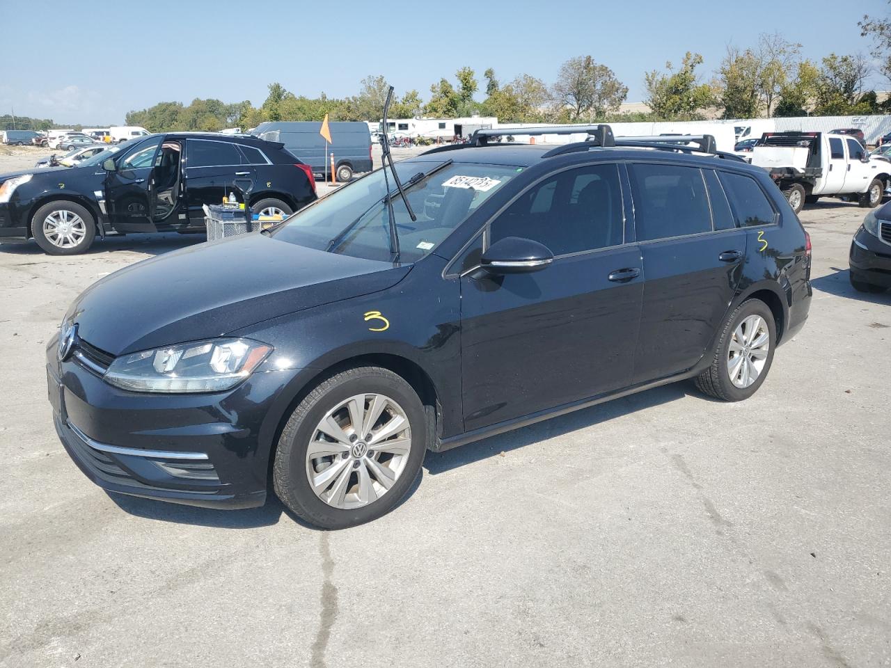 2018 Volkswagen Golf Sportwagen S