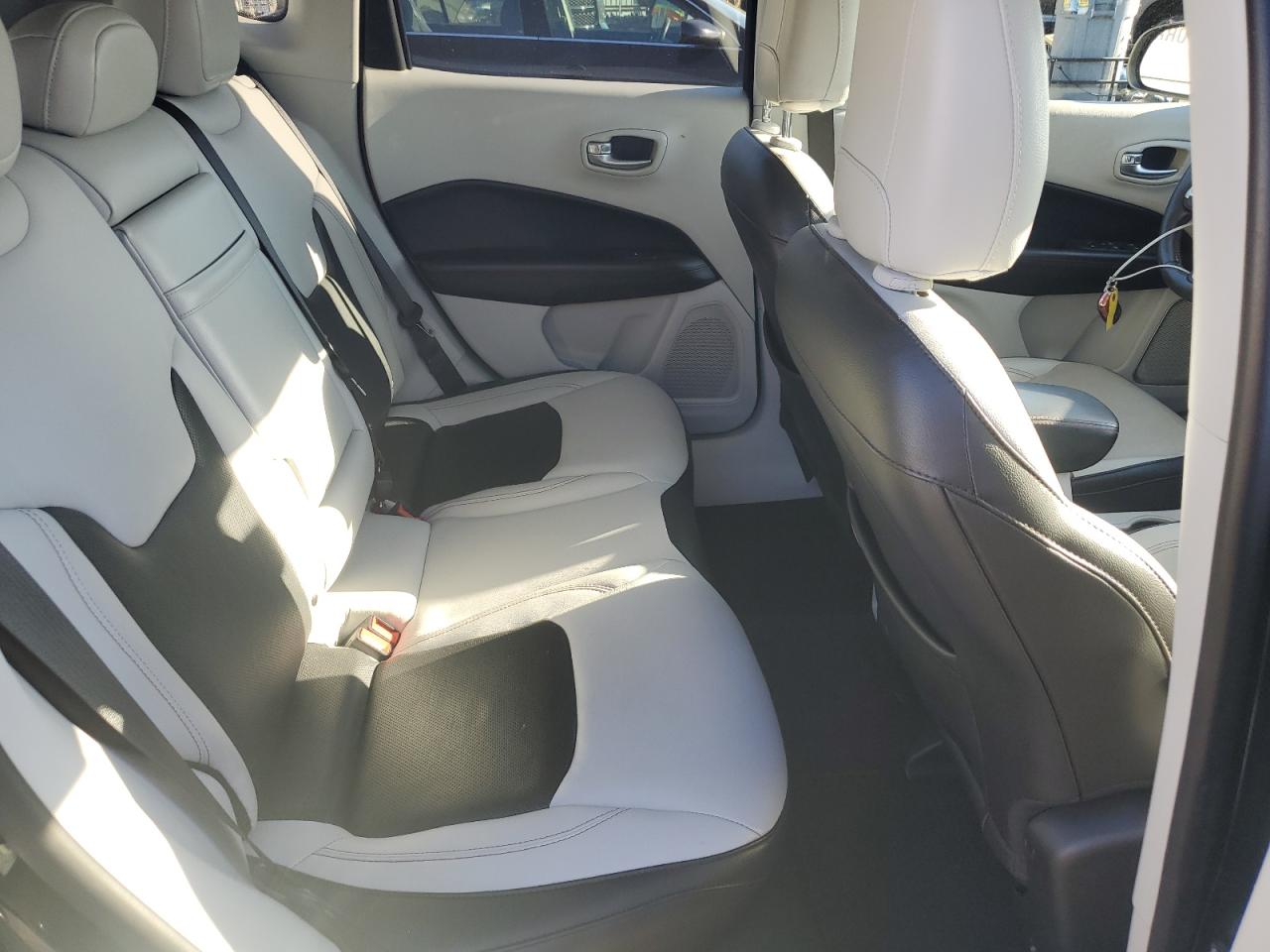 2018 Jeep Compass Limited VIN: 3C4NJDCB7JT230131 Lot: 85320315