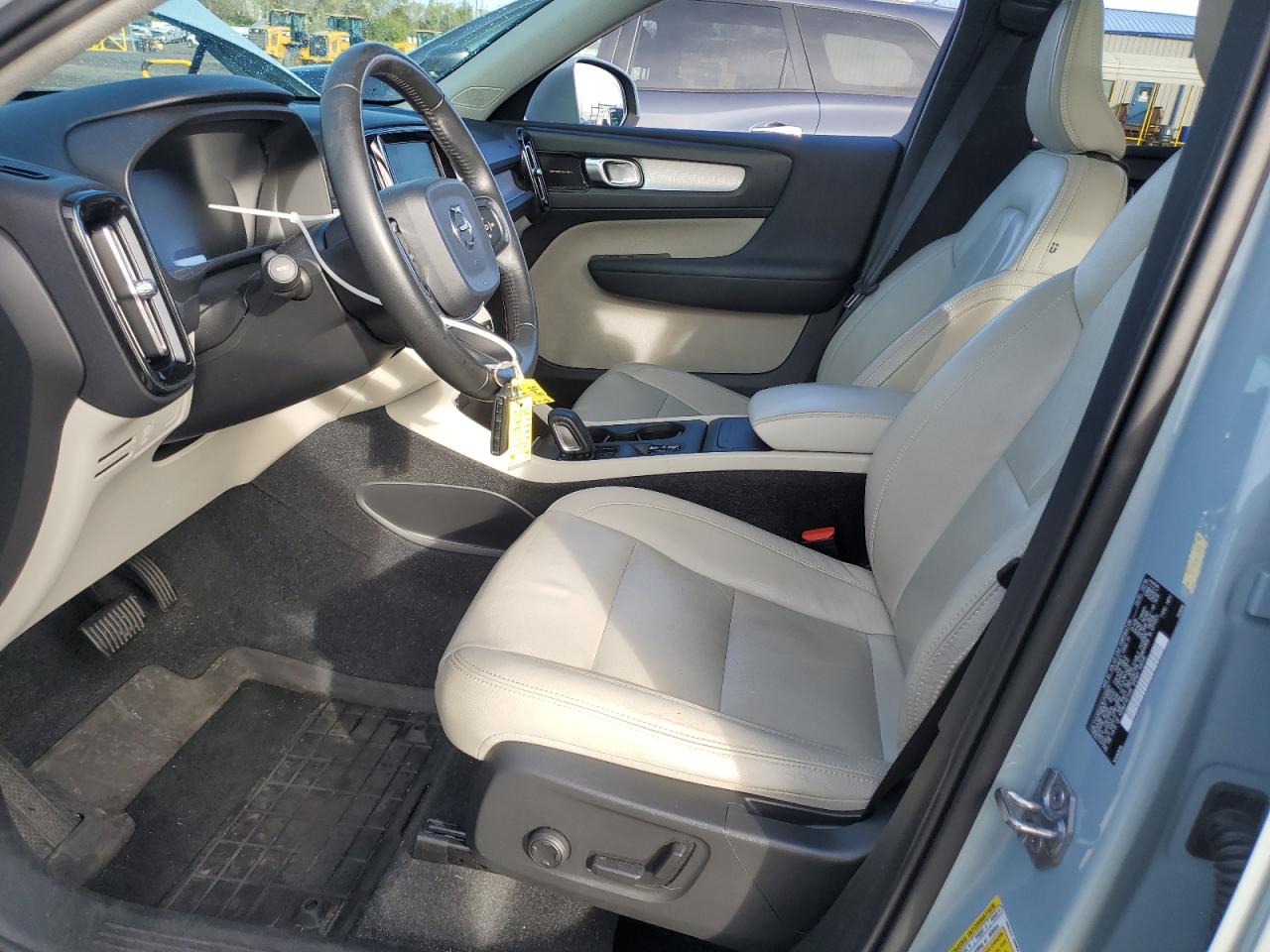 2019 Volvo Xc40 T5 Momentum VIN: YV4162UK1K2132831 Lot: 86248945