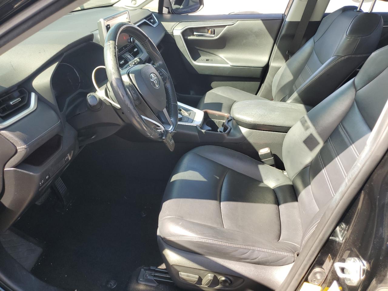 2019 Toyota Rav4 Limited VIN: JTMDWRFV4KD012378 Lot: 86125575