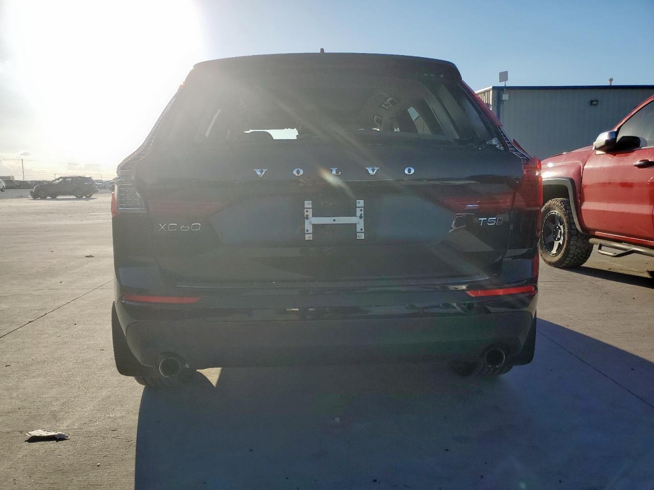 2018 Volvo Xc60 T5 Momentum VIN: YV4102RK4J1018661 Lot: 84835525