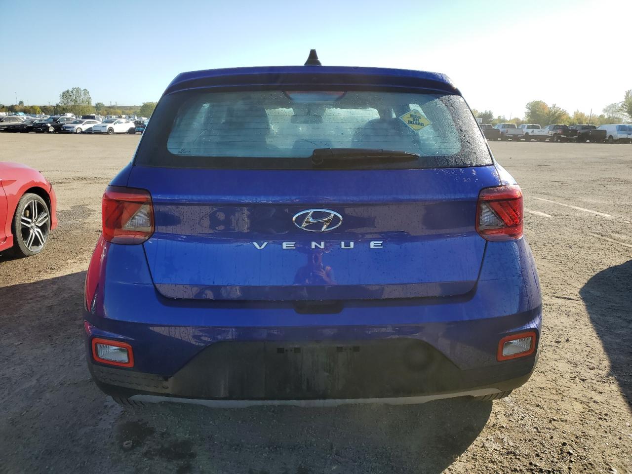 2022 Hyundai Venue Se VIN: KMHRB8A37NU197950 Lot: 83760715