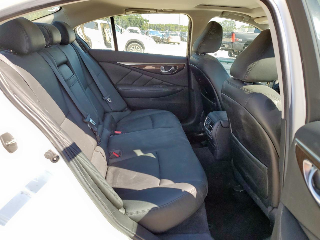 2018 Infiniti Q50 Luxe VIN: JN1EV7APXJM358456 Lot: 86171455