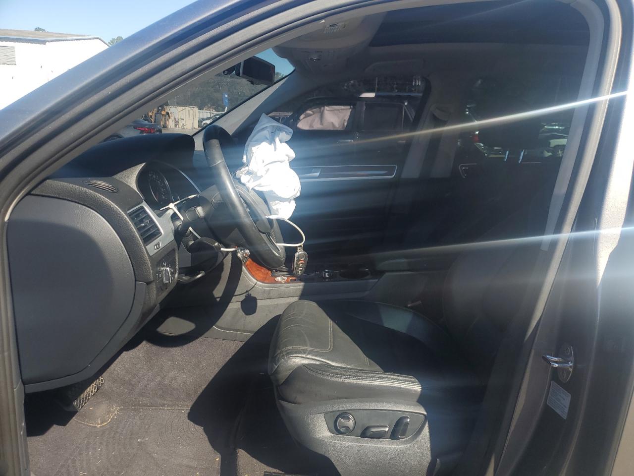 2012 Volkswagen Touareg V6 VIN: WVGEF9BP1CD009740 Lot: 94573865