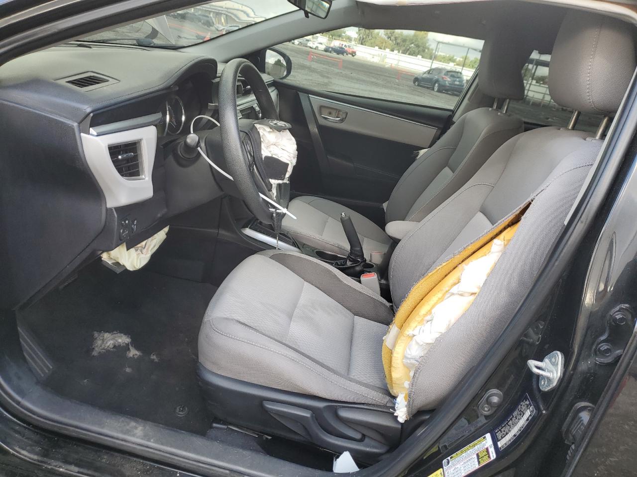 2015 Toyota Corolla L VIN: 2T1BURHE2FC319318 Lot: 86872585