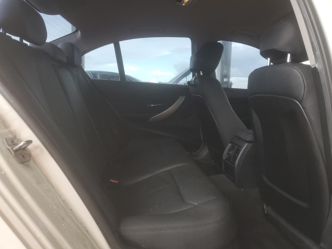 2017 BMW 320 I VIN: WBA8A9C30HK864490 Lot: 84792935