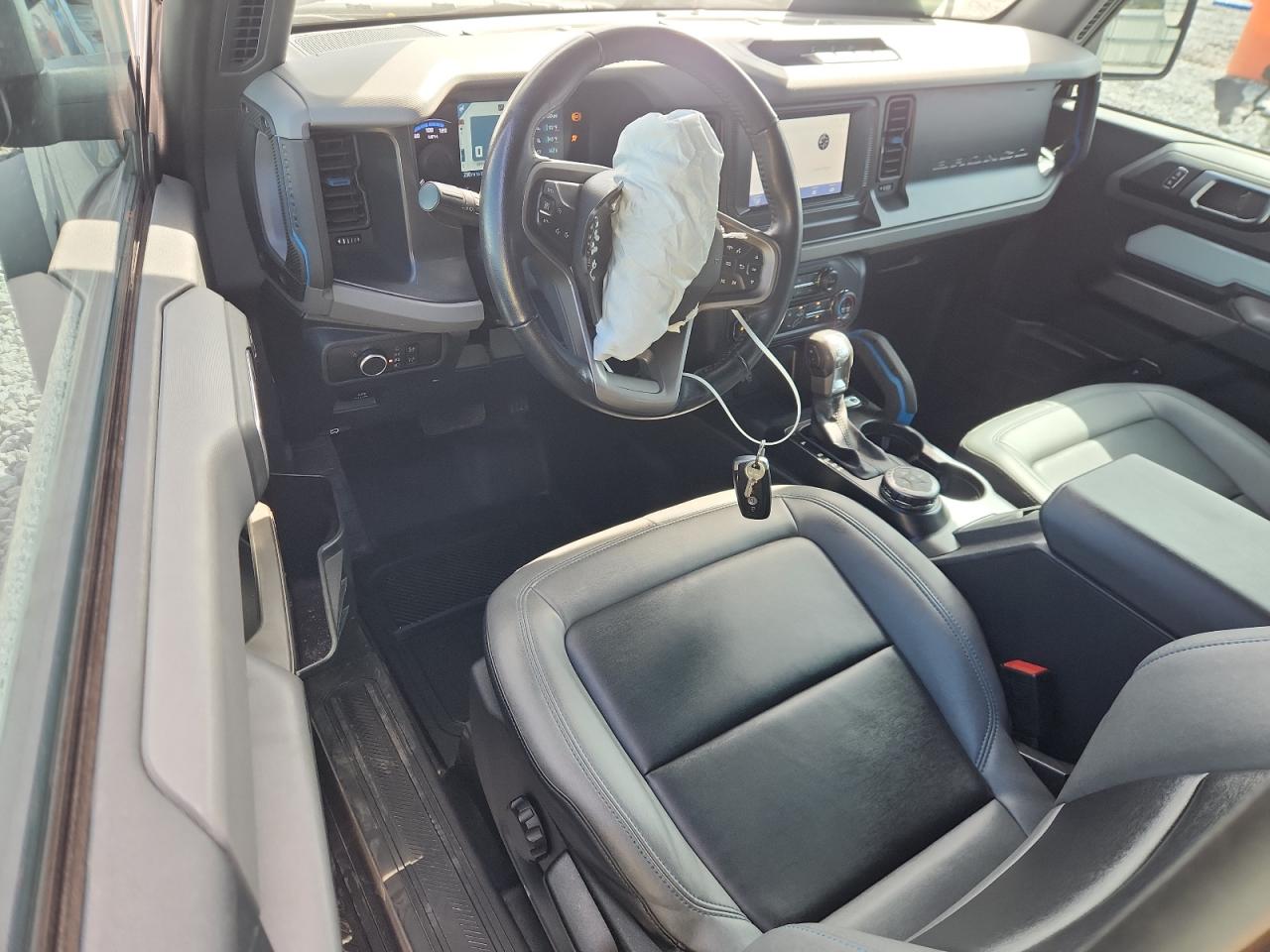 2022 Ford Bronco Base VIN: 1FMDE5AP0NLB46086 Lot: 87227755