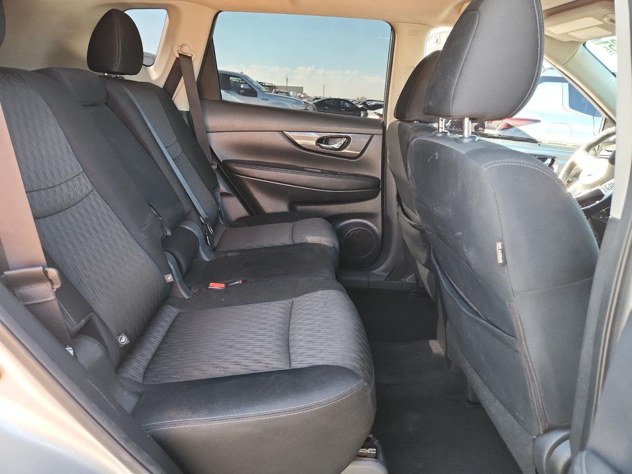 2017 Nissan Rogue S VIN: KNMAT2MV8HP608753 Lot: 82261385