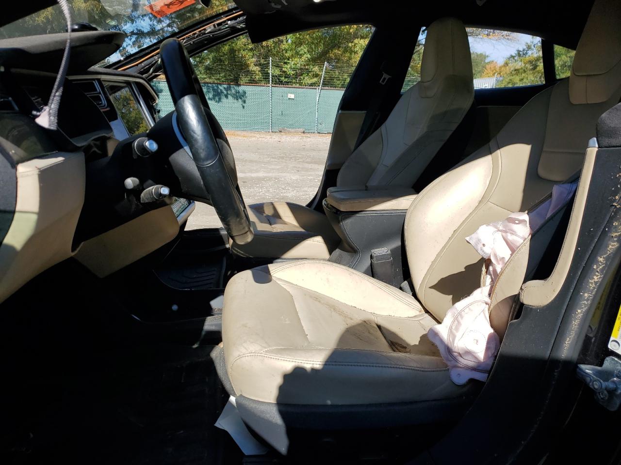 2015 Tesla Model S 85D VIN: 5YJSA4H21FF087551 Lot: 82465805