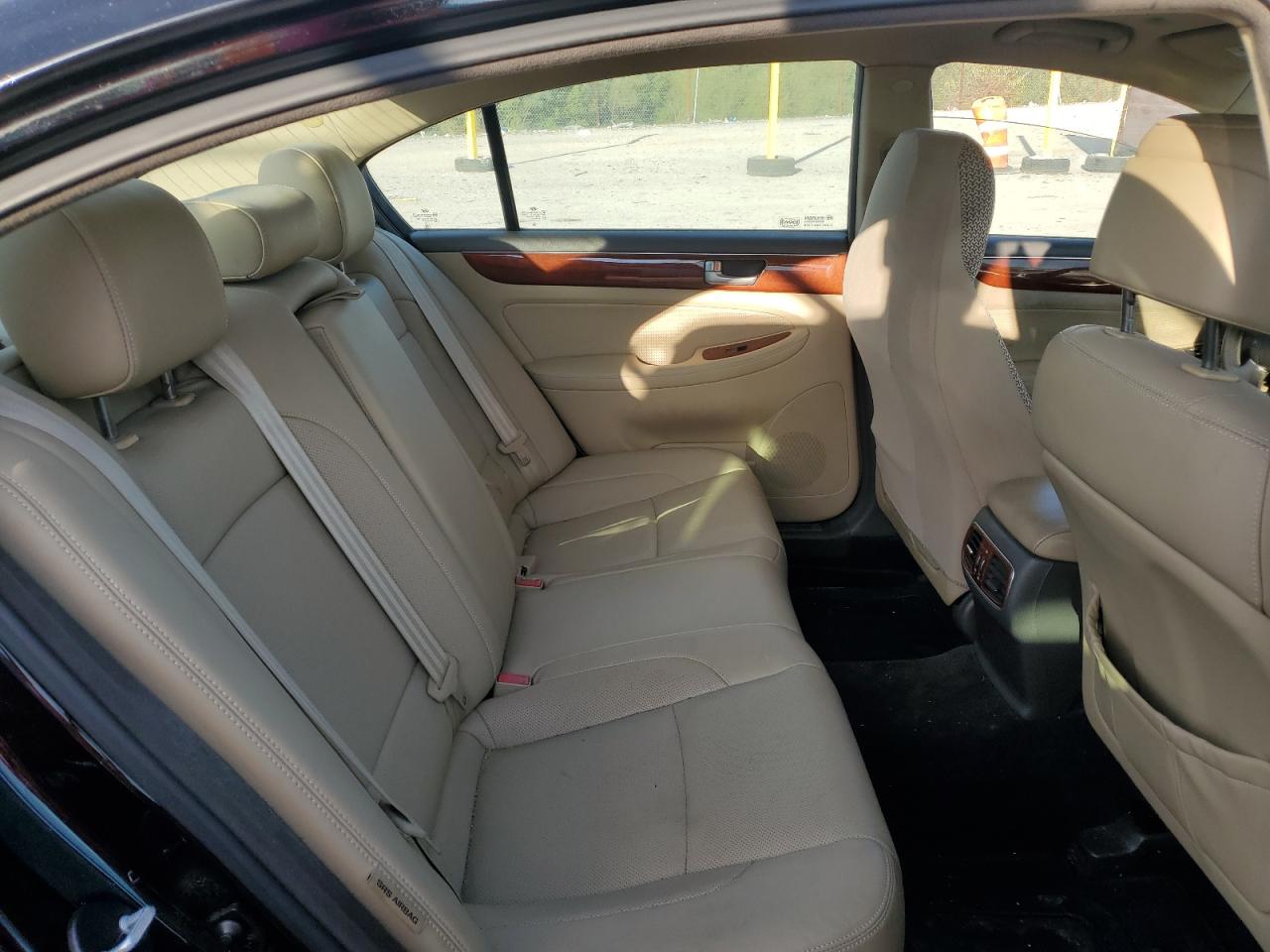 2013 Hyundai Genesis 3.8L VIN: KMHGC4DD0DU209355 Lot: 81839075