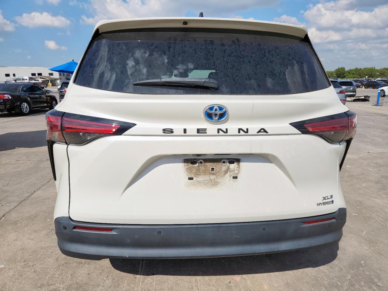 2021 Toyota Sienna Xle VIN: 5TDYRKEC9MS039244 Lot: 82361665