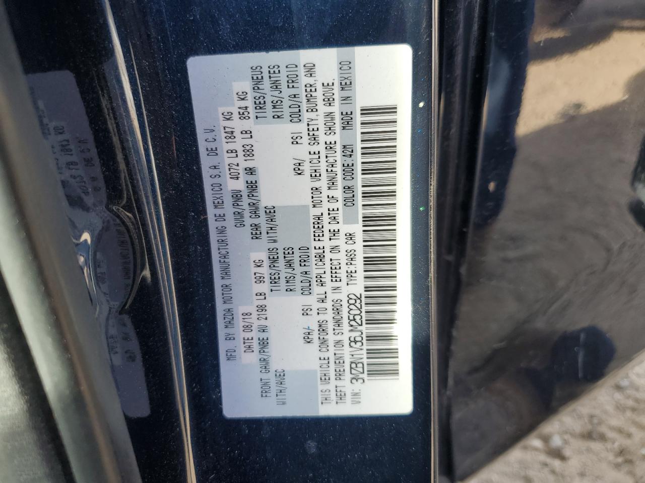 2018 Mazda 3 Touring VIN: 3MZBN1V36JM250292 Lot: 84733985