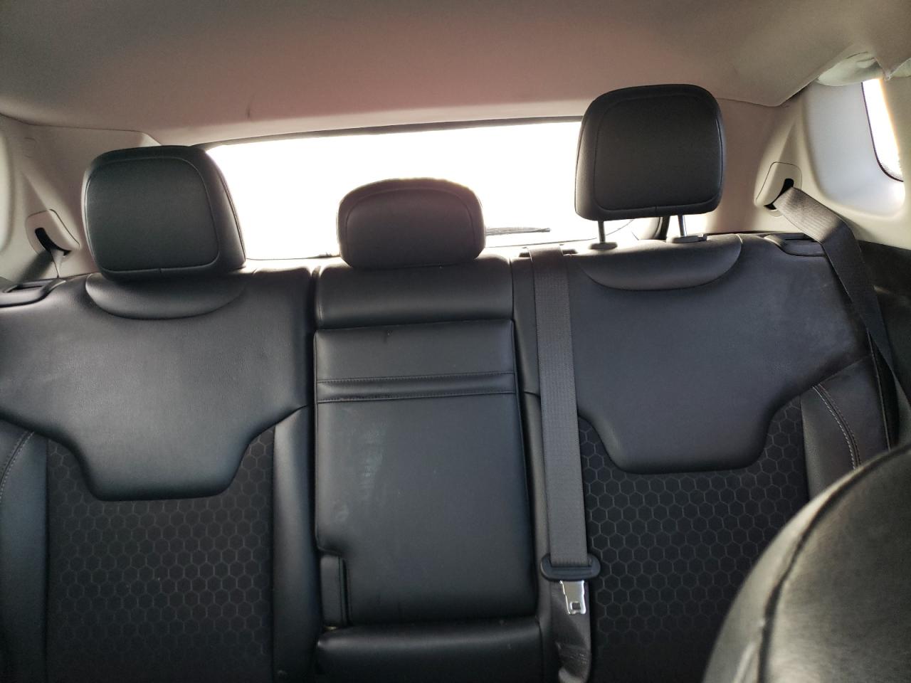 2018 Jeep Compass Latitude VIN: 3C4NJDBB2JT454215 Lot: 85703465