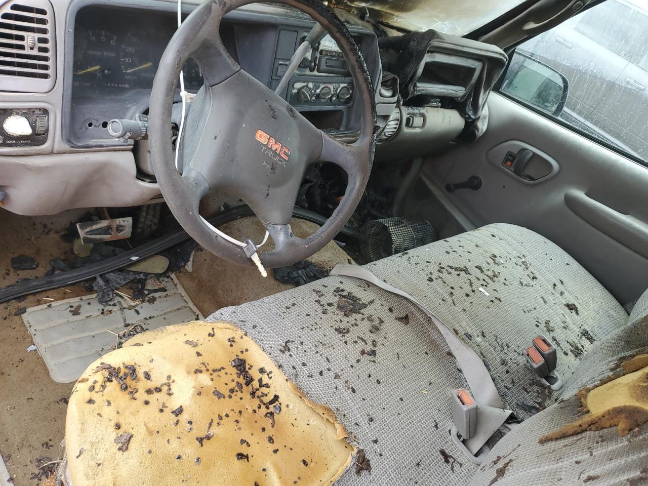 1998 GMC Sierra C2500 VIN: 1GTGC24R5WE518093 Lot: 85680215