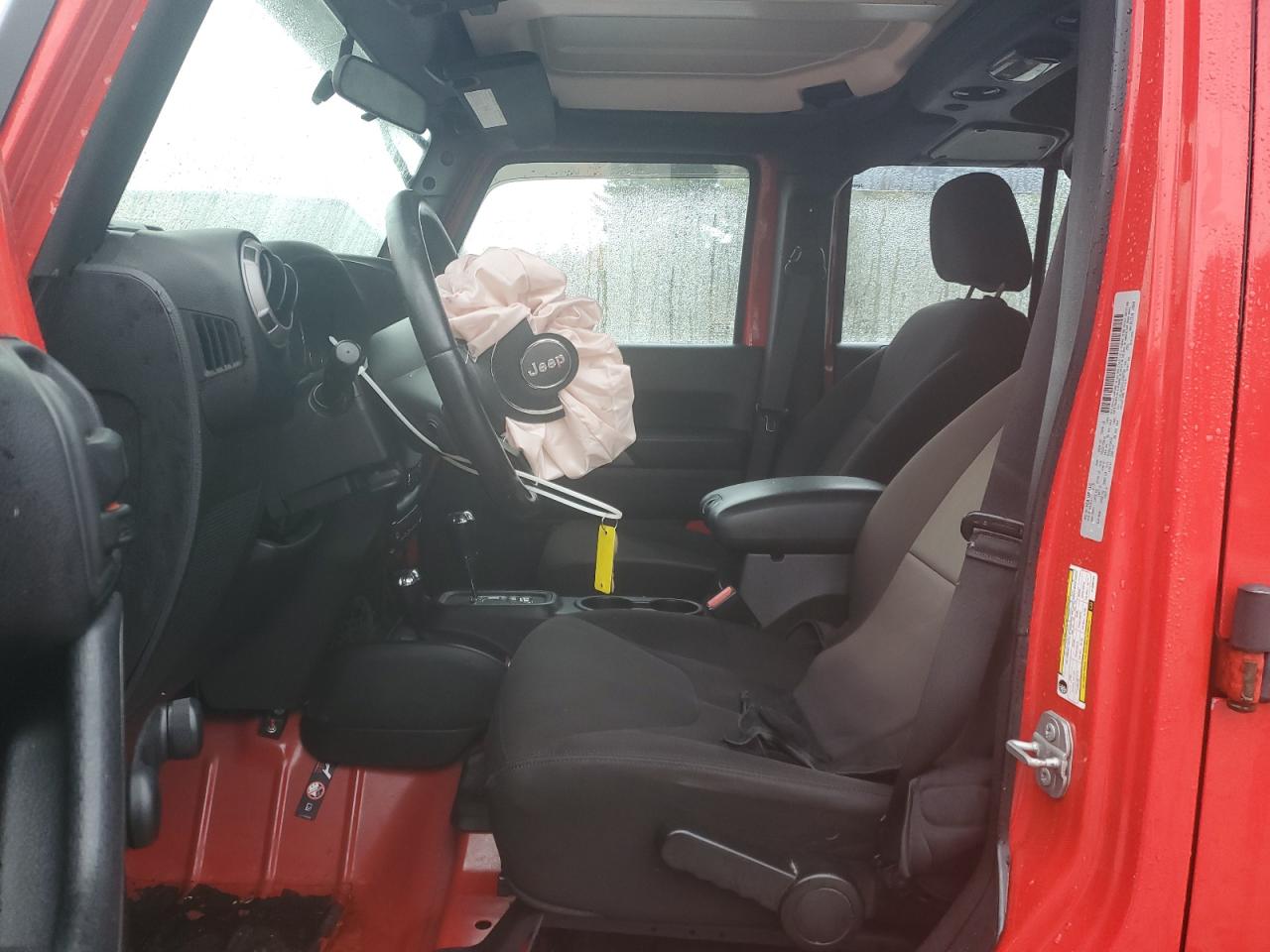 2015 Jeep Wrangler Unlimited Sport VIN: 1C4BJWDG1FL696732 Lot: 86656675