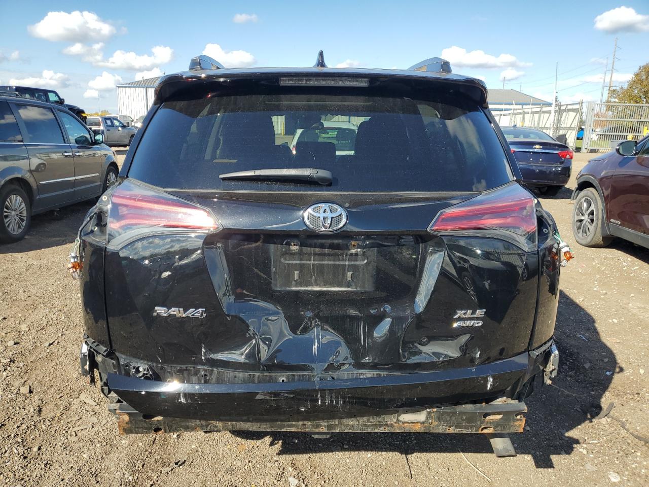 2017 Toyota Rav4 Xle VIN: 2T3RFREV2HW671689 Lot: 86218055