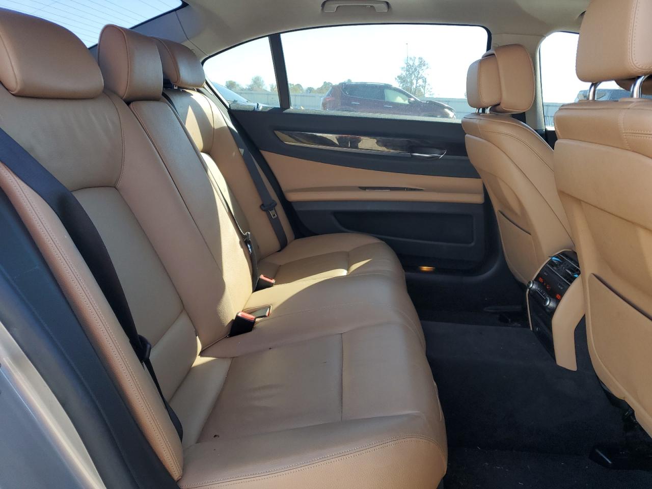 2013 BMW 740 Lxi VIN: WBAYF4C57DD127940 Lot: 82565775