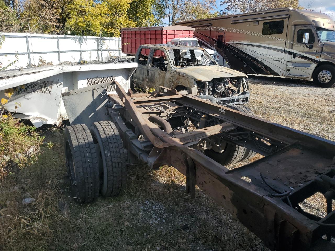 2005 Ford F450 Super Duty VIN: 1FDXF46P65EA69841 Lot: 89875865