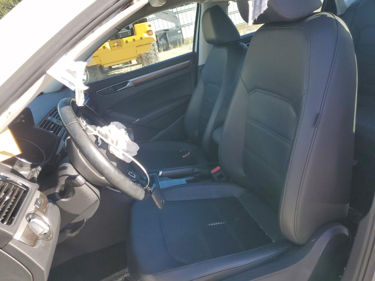 2017 Volkswagen Passat Se VIN: 1VWBT7A30HC045190 Lot: 82205535