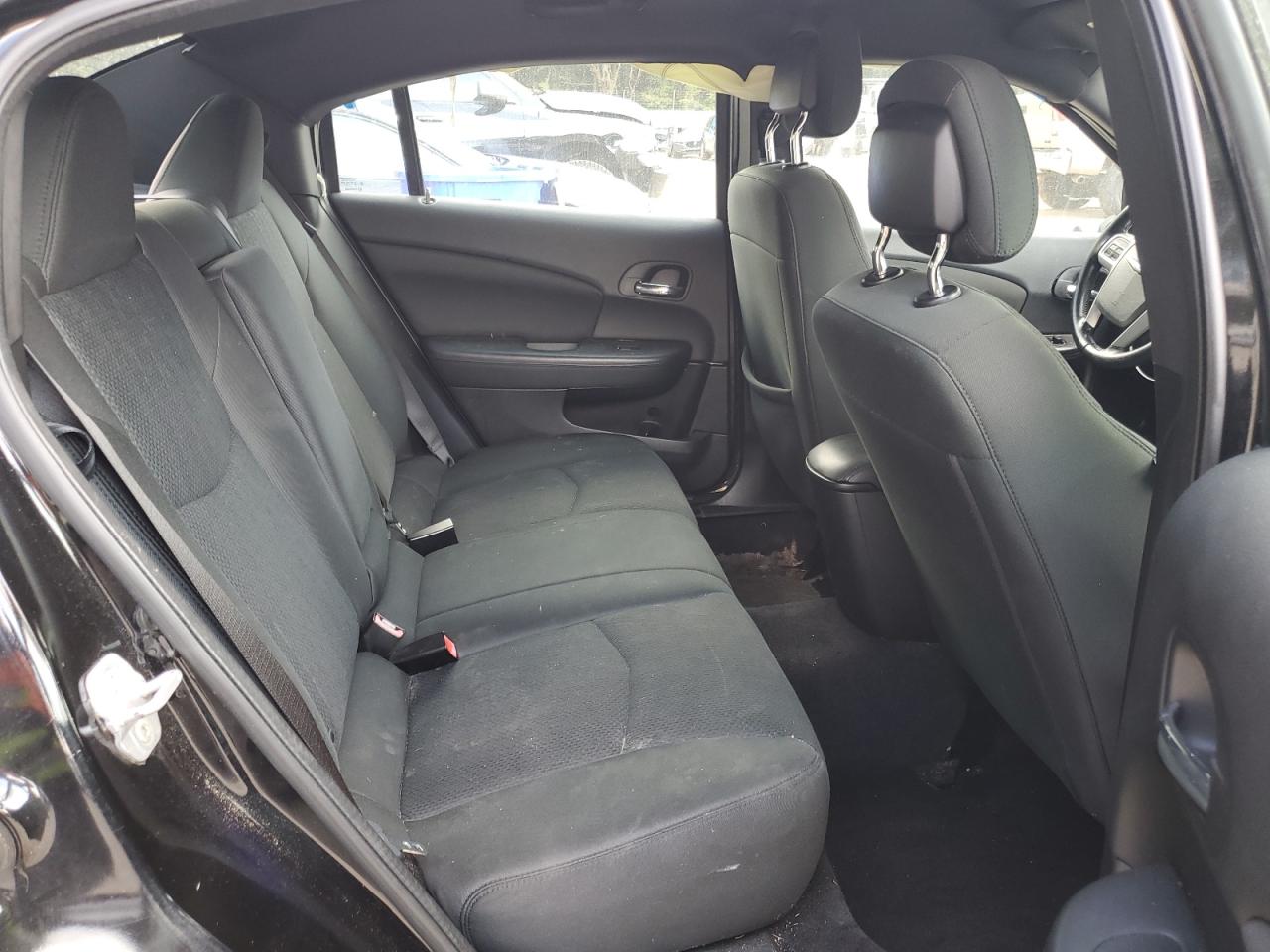 2011 Chrysler 200 Touring VIN: 1C3BC1FB0BN588622 Lot: 84775035