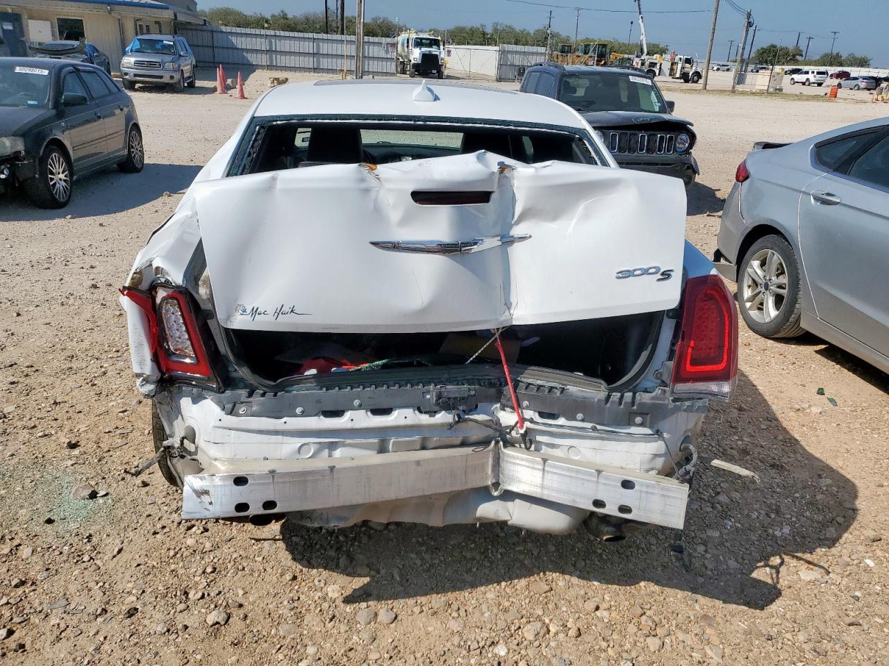 2015 Chrysler 300 S VIN: 2C3CCABG4FH868094 Lot: 90062065