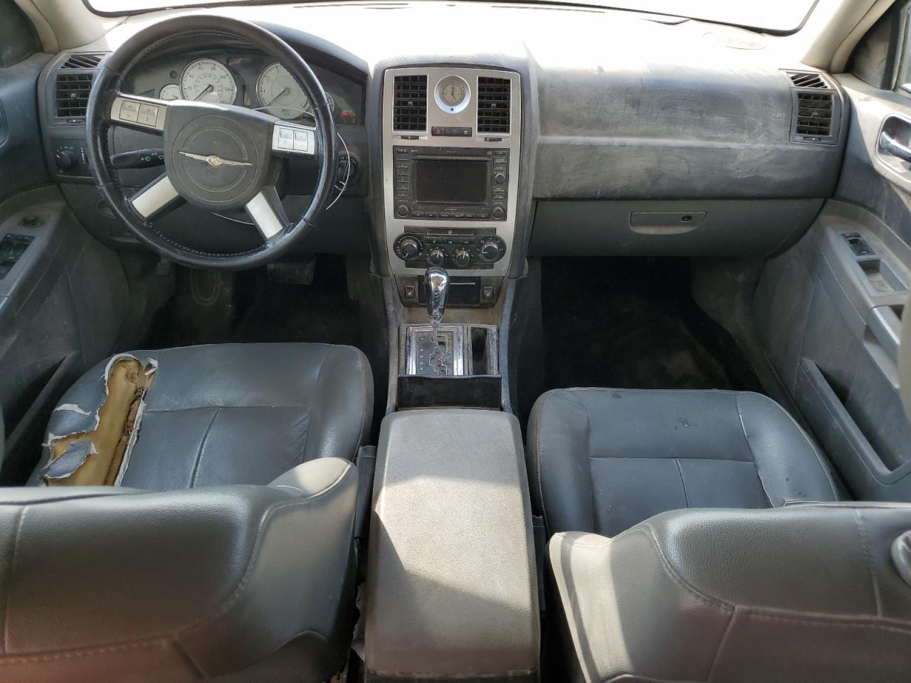 2005 Chrysler 300 Touring VIN: 2C3JA53G45H654305 Lot: 81992455