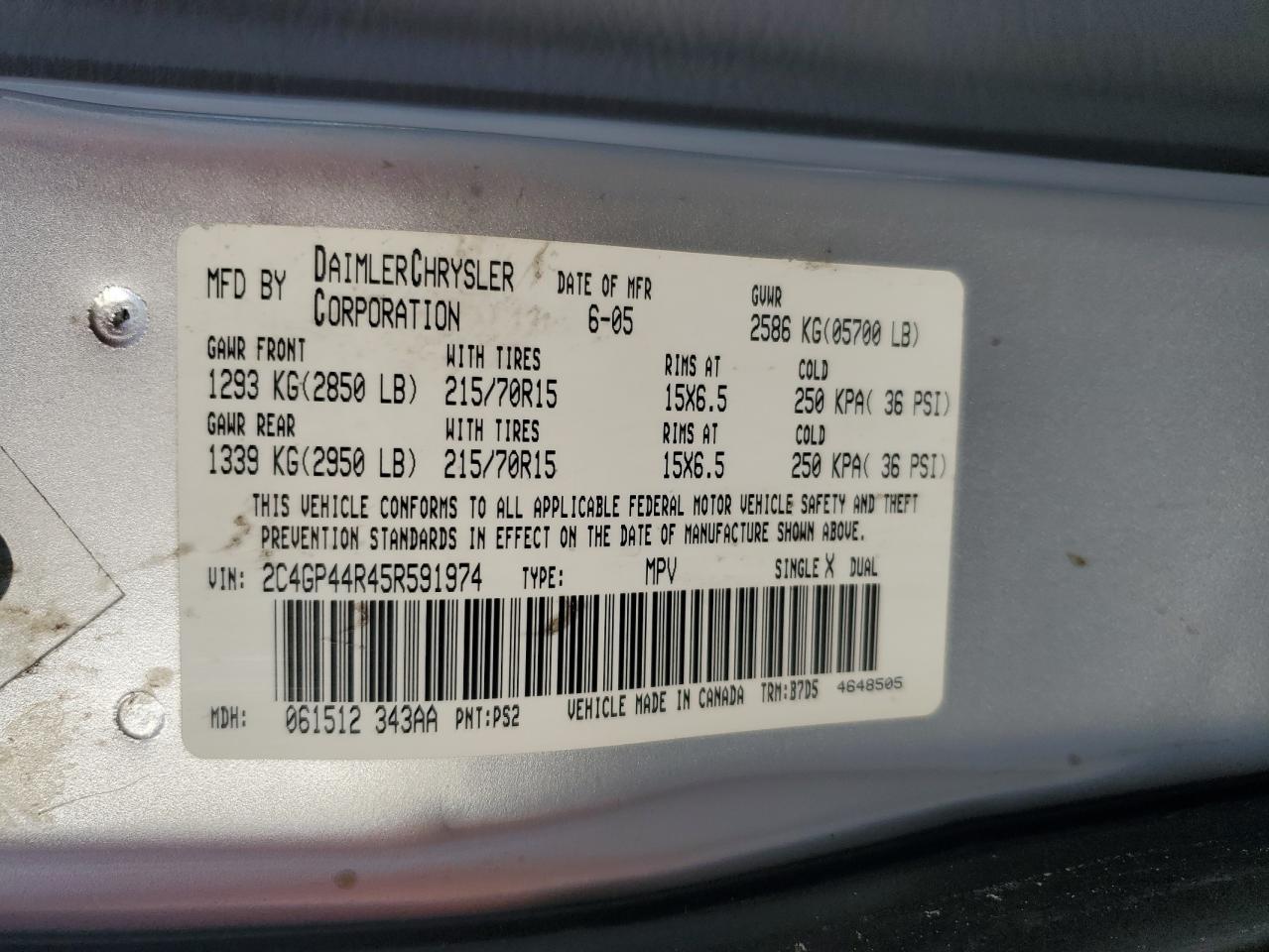 2005 Chrysler Town & Country Lx VIN: 2C4GP44R45R591974 Lot: 82324055