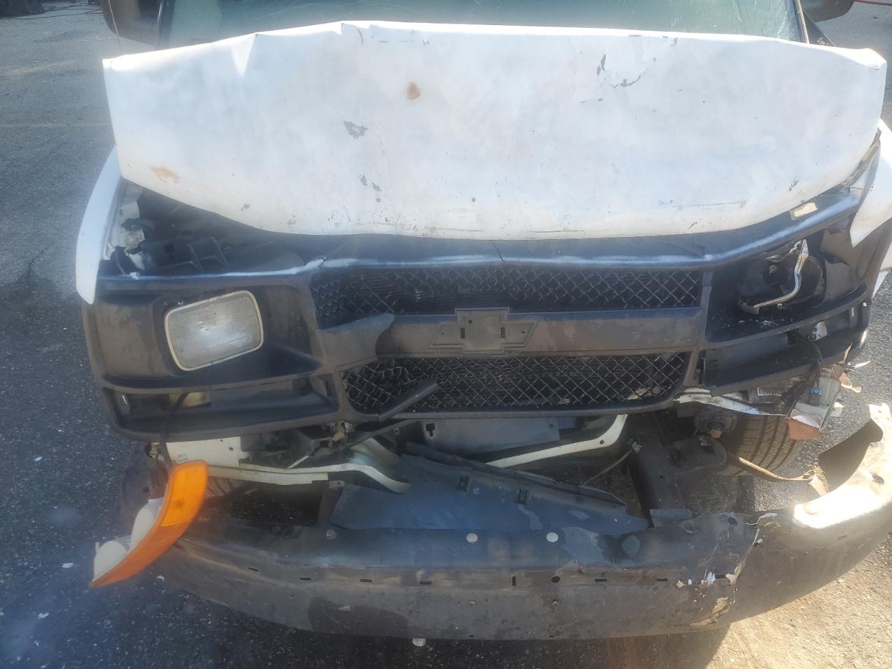 2005 Chevrolet Express G1500 VIN: 1GCFG15T251228842 Lot: 86151495