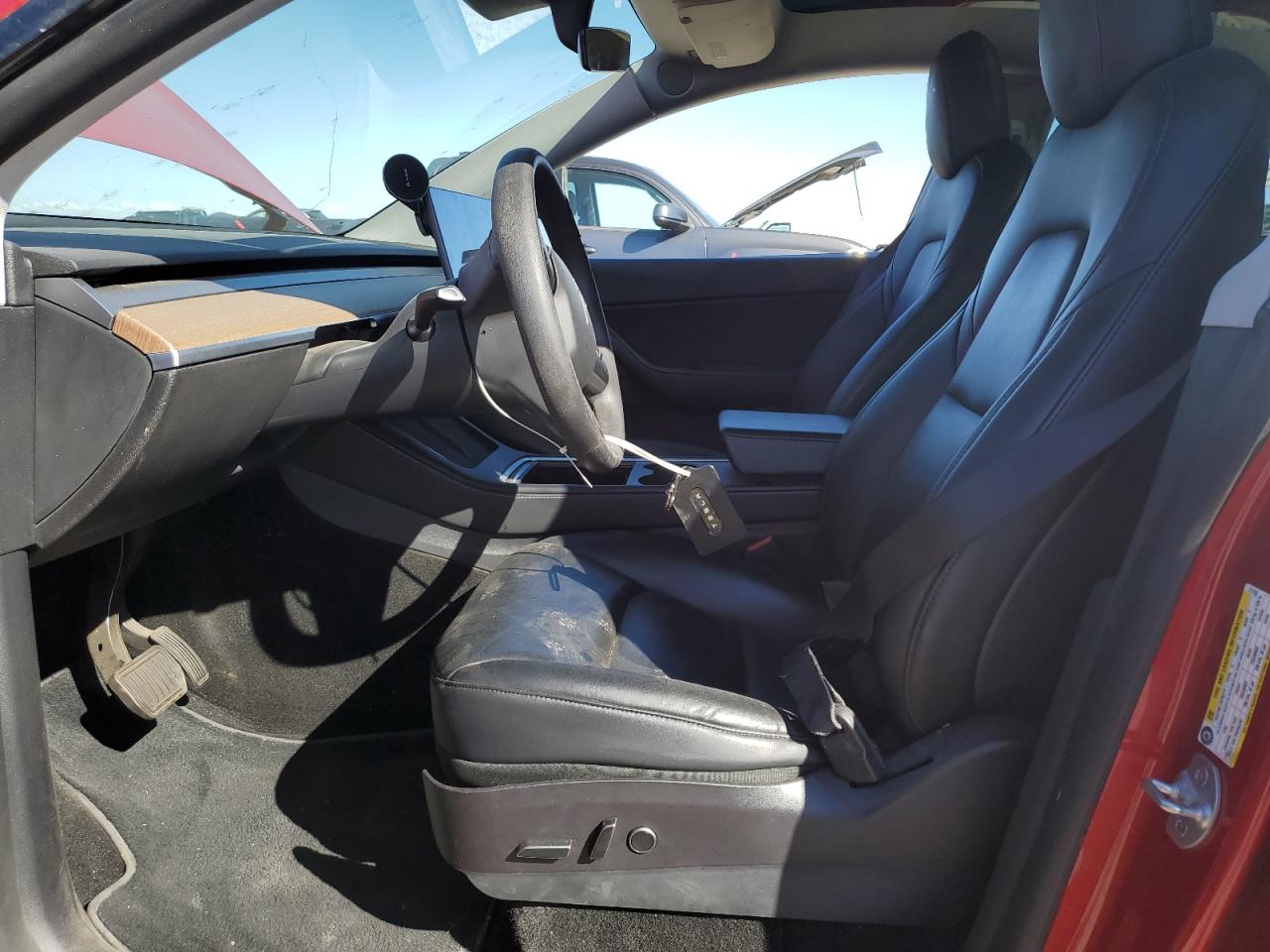 2021 Tesla Model Y VIN: 5YJYGDEE4MF217763 Lot: 85947055