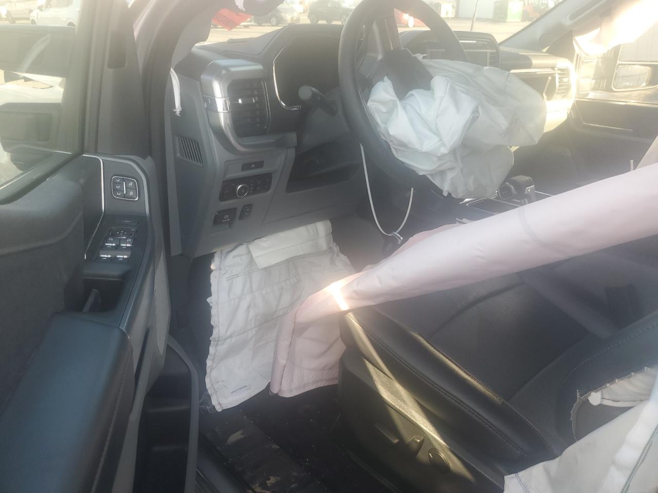 2025 Ford F150 Lariat VIN: 1FTFW5L86SKD64017 Lot: 90329285