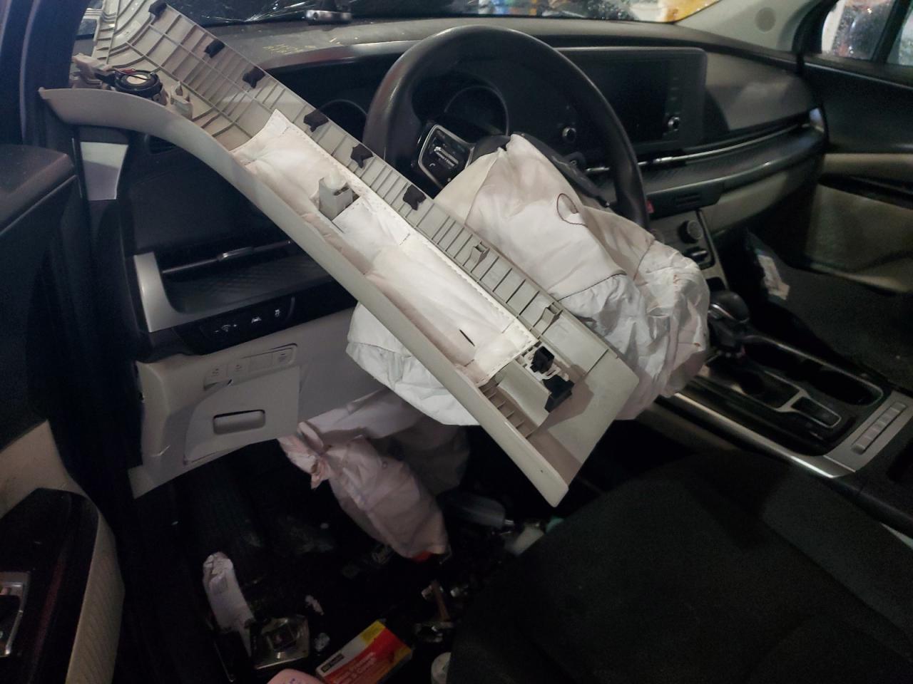 2024 Kia Carnival Lx VIN: KNDNB4H37R6323395 Lot: 86065975