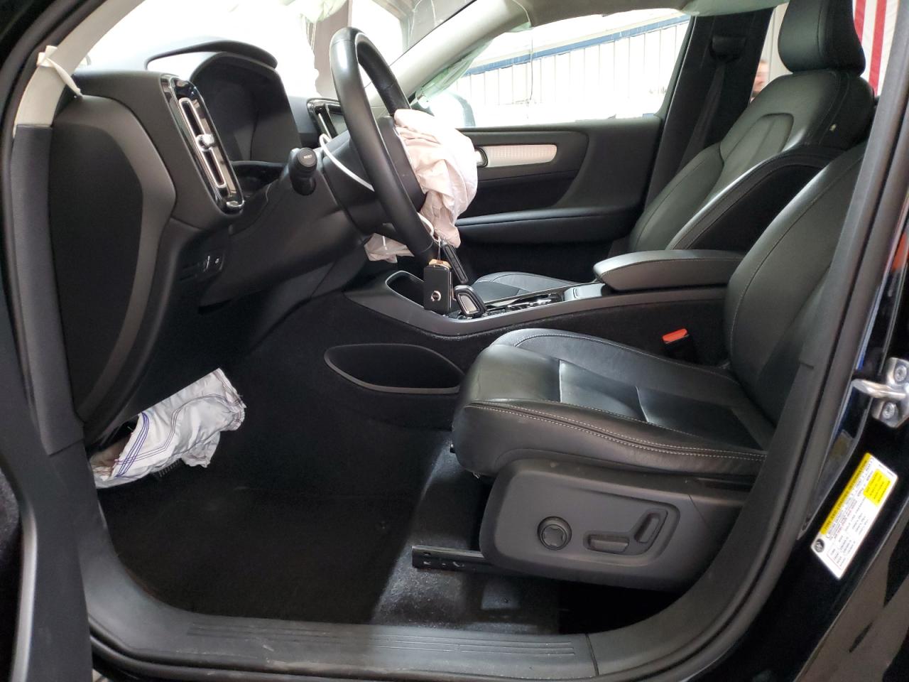 2019 Volvo Xc40 T5 Momentum VIN: YV4162XZ0K2009921 Lot: 82397815