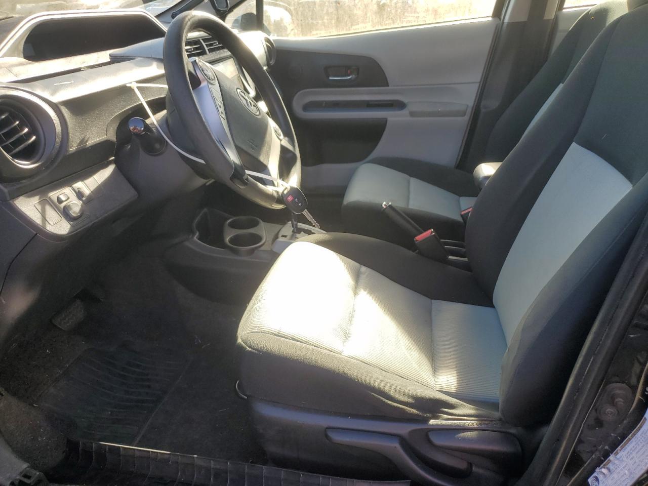 2012 Toyota Prius C VIN: JTDKDTB32C1018567 Lot: 89522695