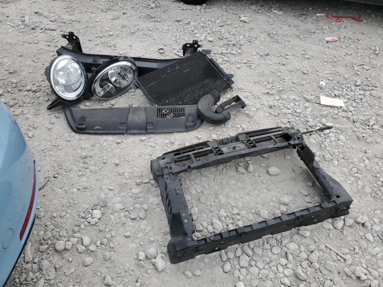 2014 Volkswagen Beetle VIN: 3VWJ07AT4EM633642 Lot: 82765505