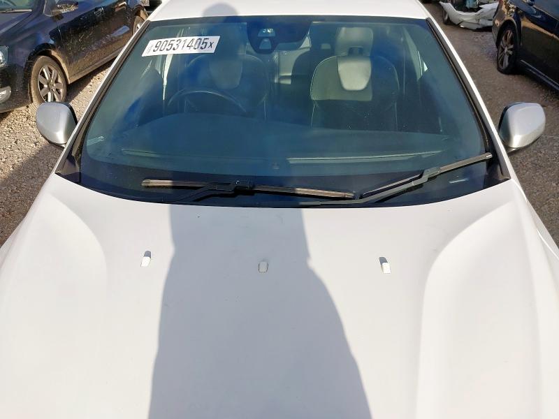 2014 VOLVO V40 D2 R DESIGN 5DR