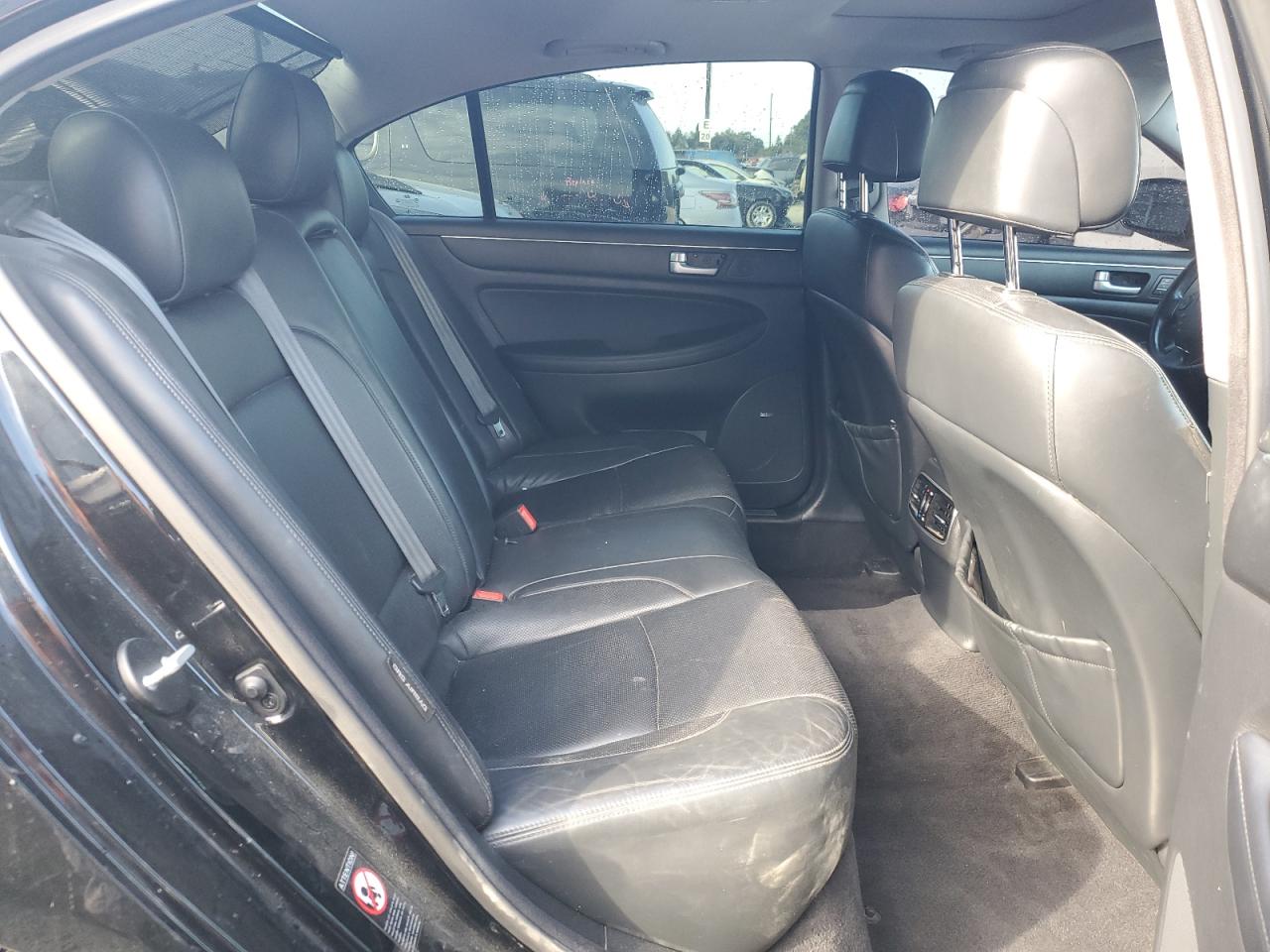 2013 Hyundai Genesis 3.8L VIN: KMHGC4DD2DU238422 Lot: 90862575