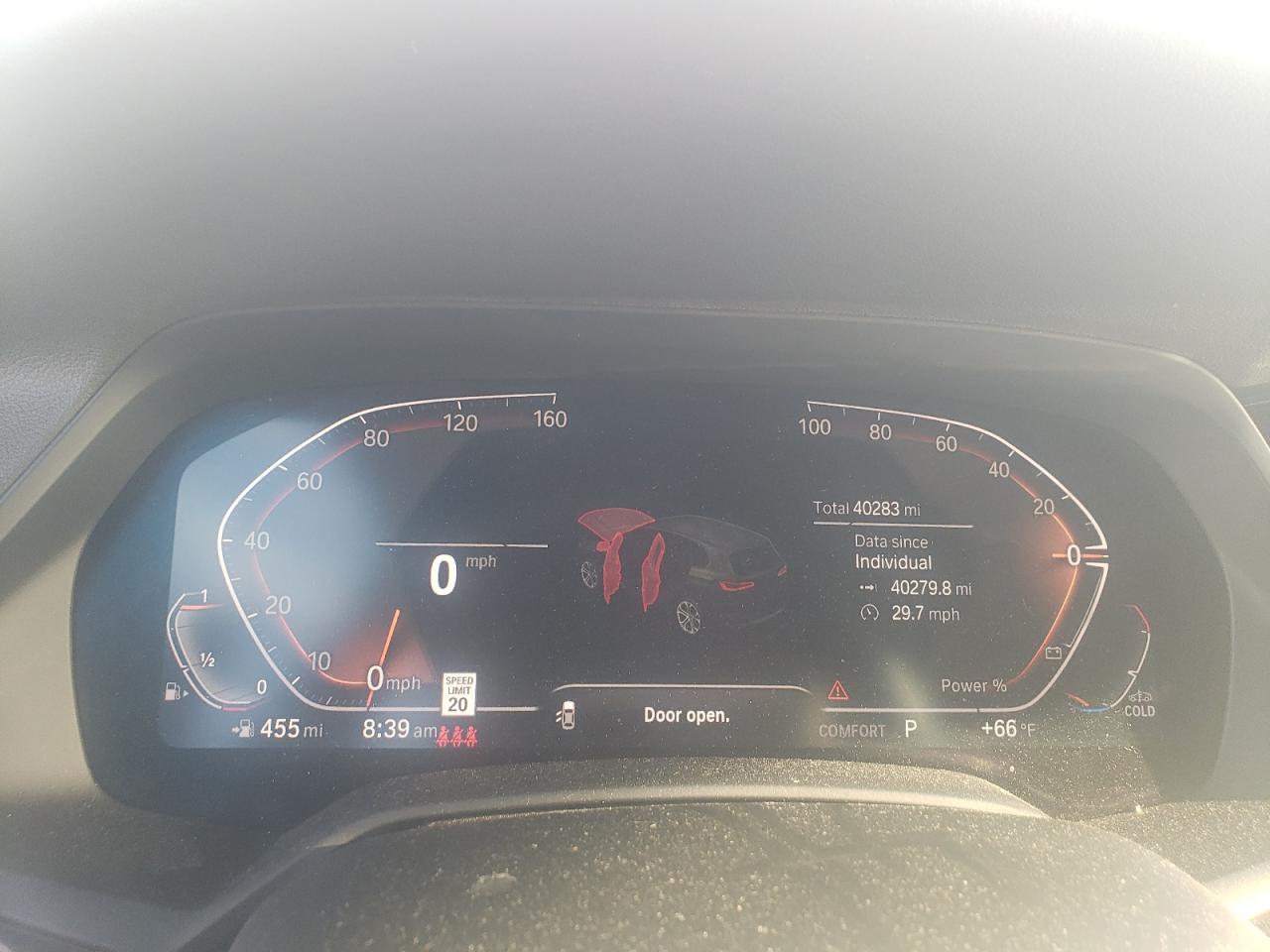 Фото: 5UXCR4C07P9N74525