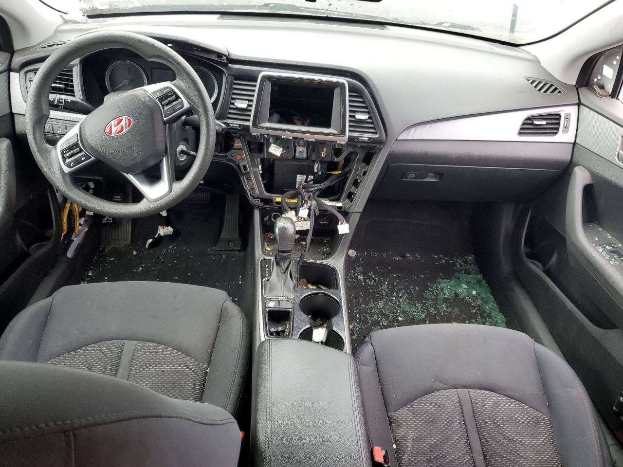 2019 Hyundai Sonata Se VIN: 5NPE24AF8KH735597 Lot: 86607355