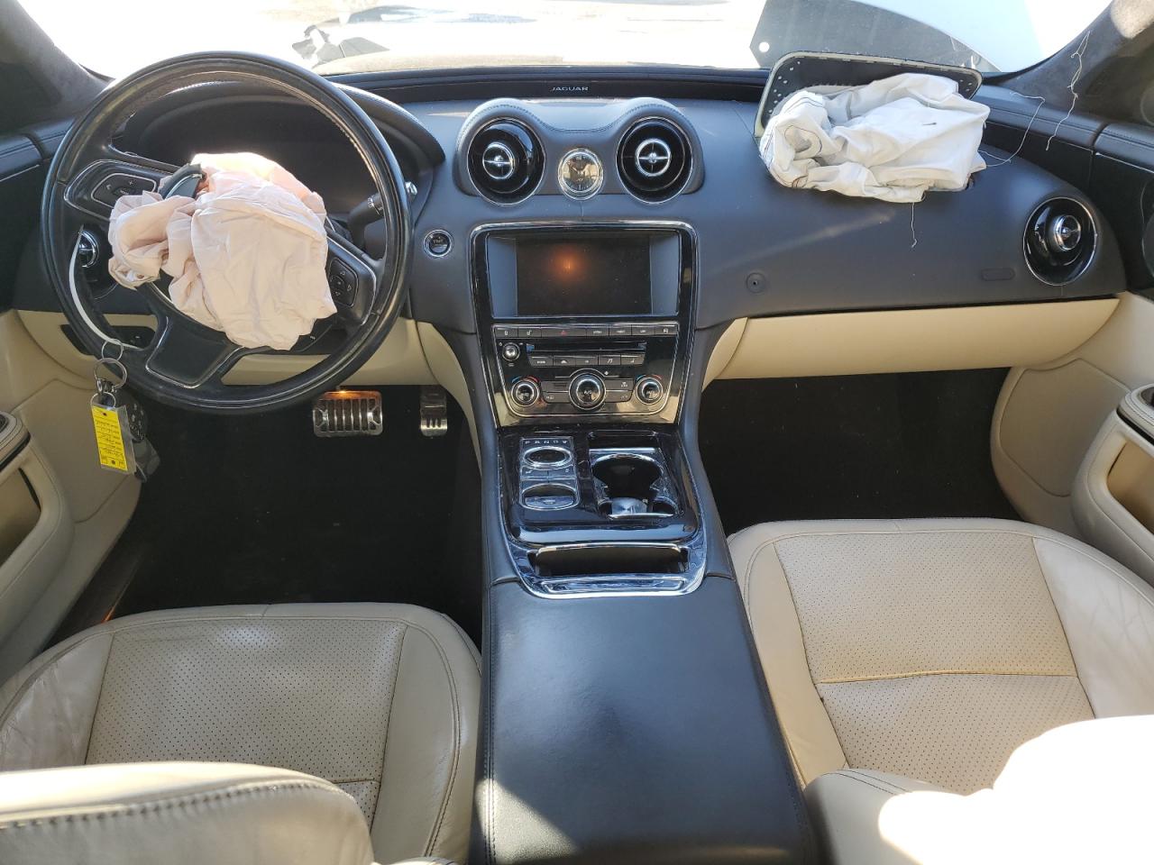 2015 Jaguar Xj VIN: SAJWA1CZ2F8V84842 Lot: 90904355