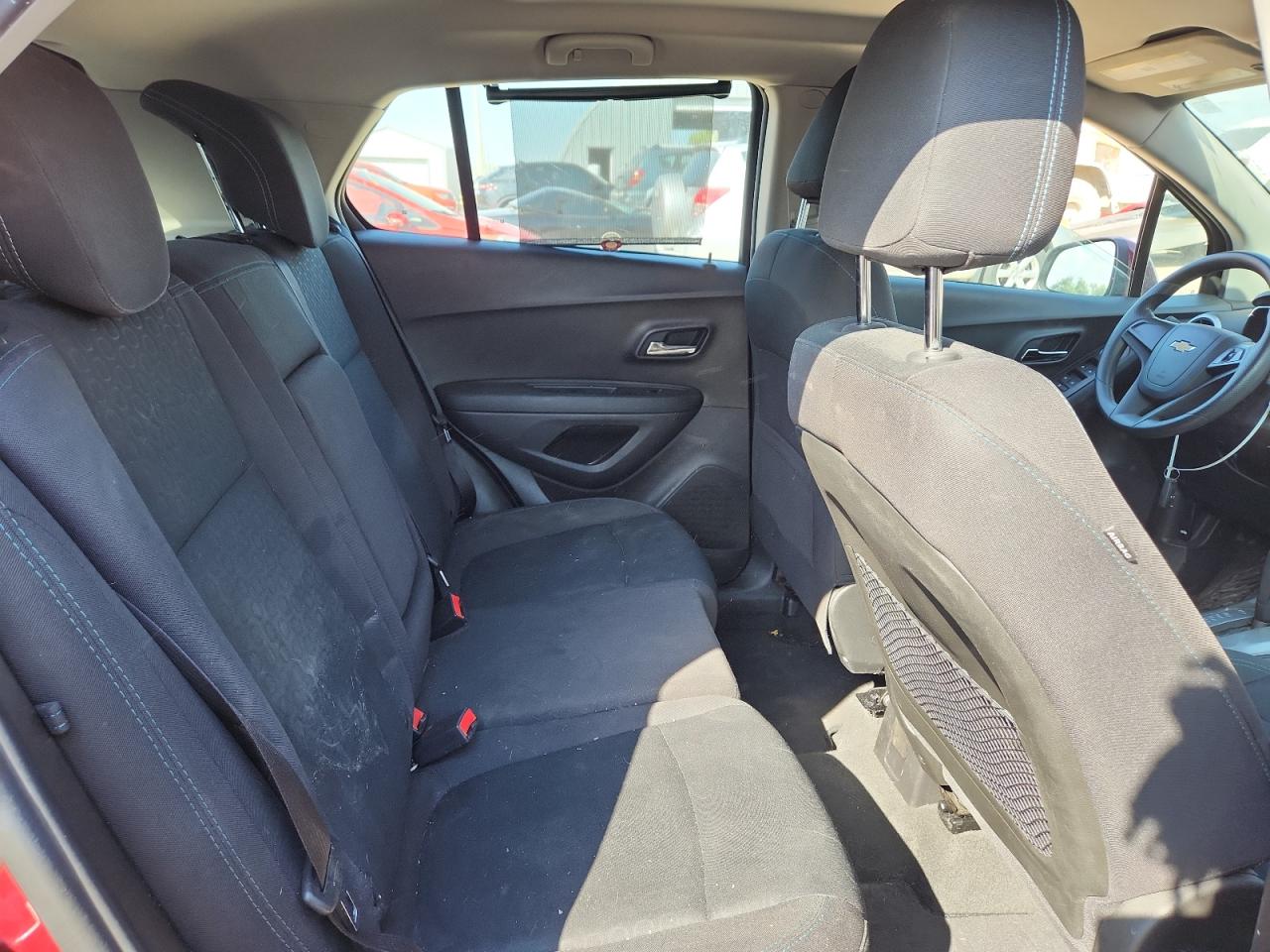 2016 Chevrolet Trax Ls VIN: 3GNCJKSB0GL214270 Lot: 84193995