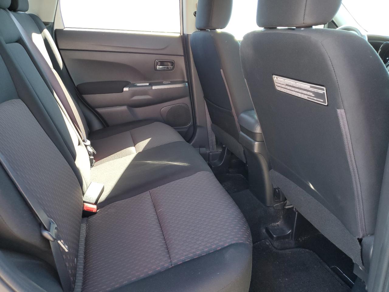 2018 Mitsubishi Outlander Sport Es VIN: JA4AP3AU5JZ001929 Lot: 85880265