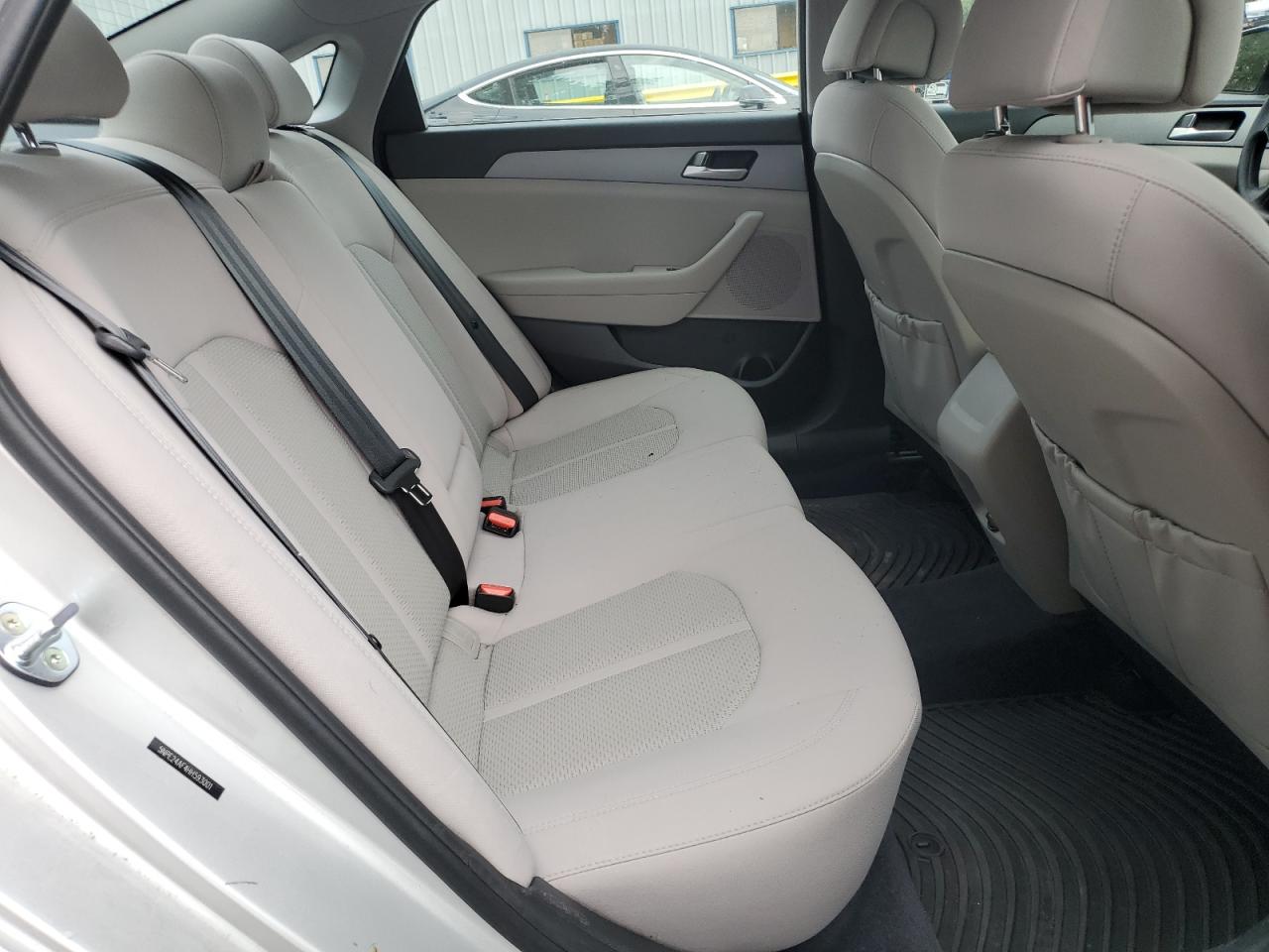 2017 Hyundai Sonata Se VIN: 5NPE24AF4HH593001 Lot: 82229285