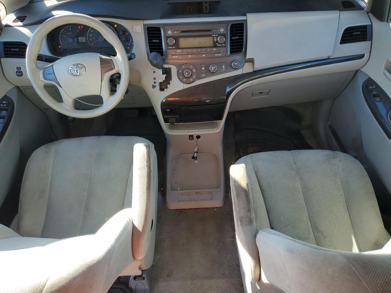 2011 Toyota Sienna Base VIN: 5TDKA3DC8BS007368 Lot: 82438315