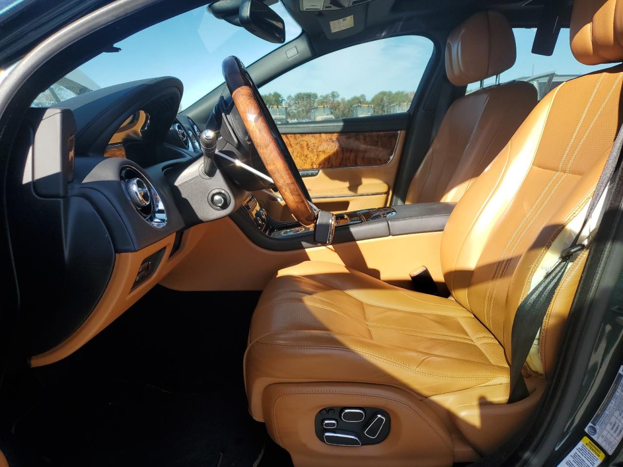 2015 Jaguar Xjl Portfolio VIN: SAJWJ2GD3F8V88340 Lot: 89705875